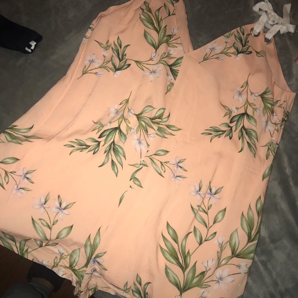 romper - Picture 2 of 3